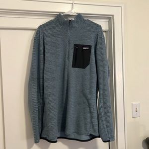 Patagonia Men’s R1 Air 1/2 Zip